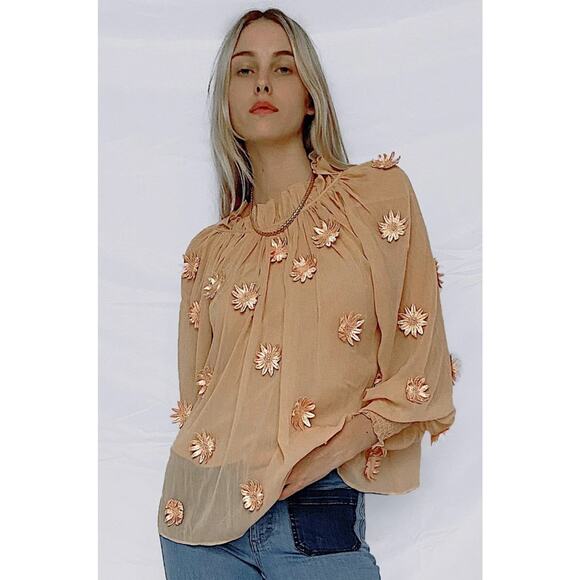FRENCH CONNECTION Aziza Lace Long Sleeve Top Clay Nude Floral Applique {Q50} - Picture 5 of 7